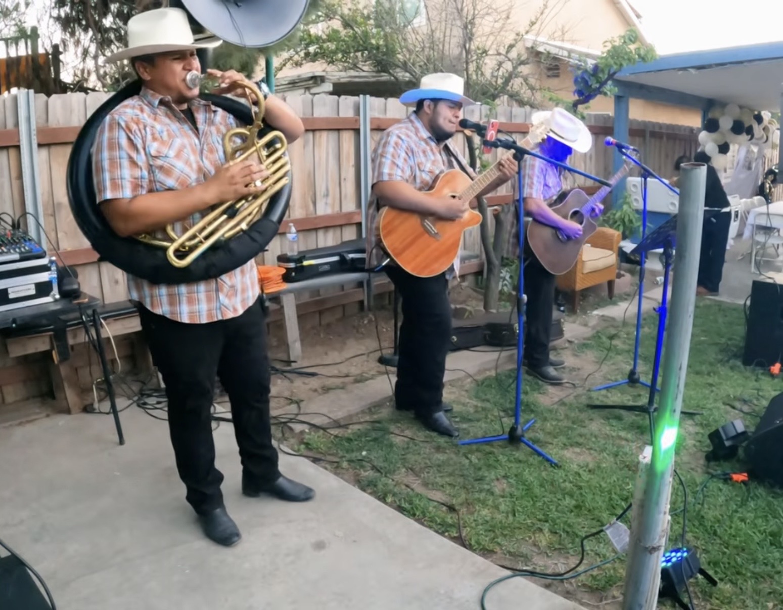 Grupo Los Alegres